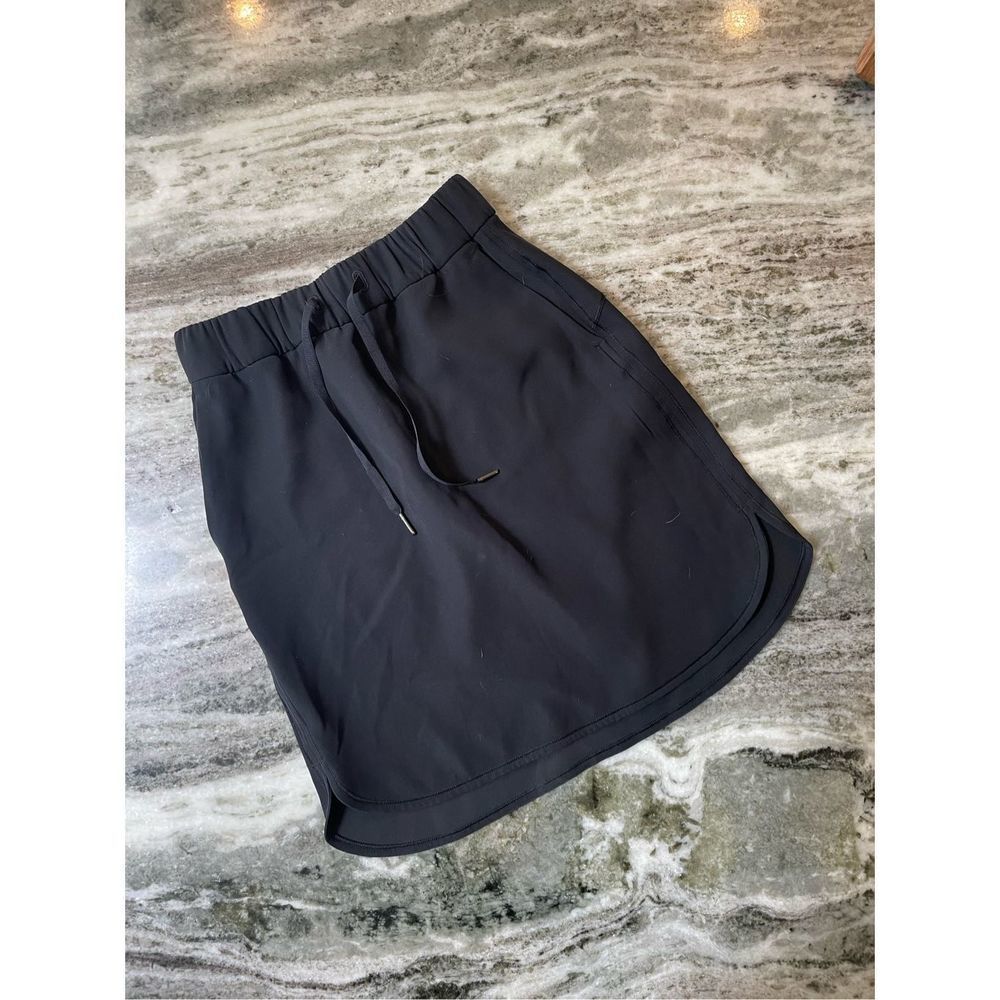 Lululemon On The Fly Skirt Black Size 4